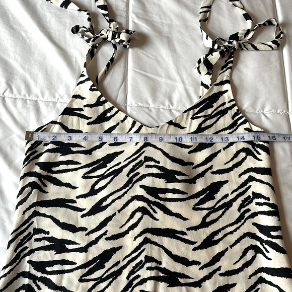 Reformation Zebra Print Tank Top Camisole XS - Picture 6 of 13